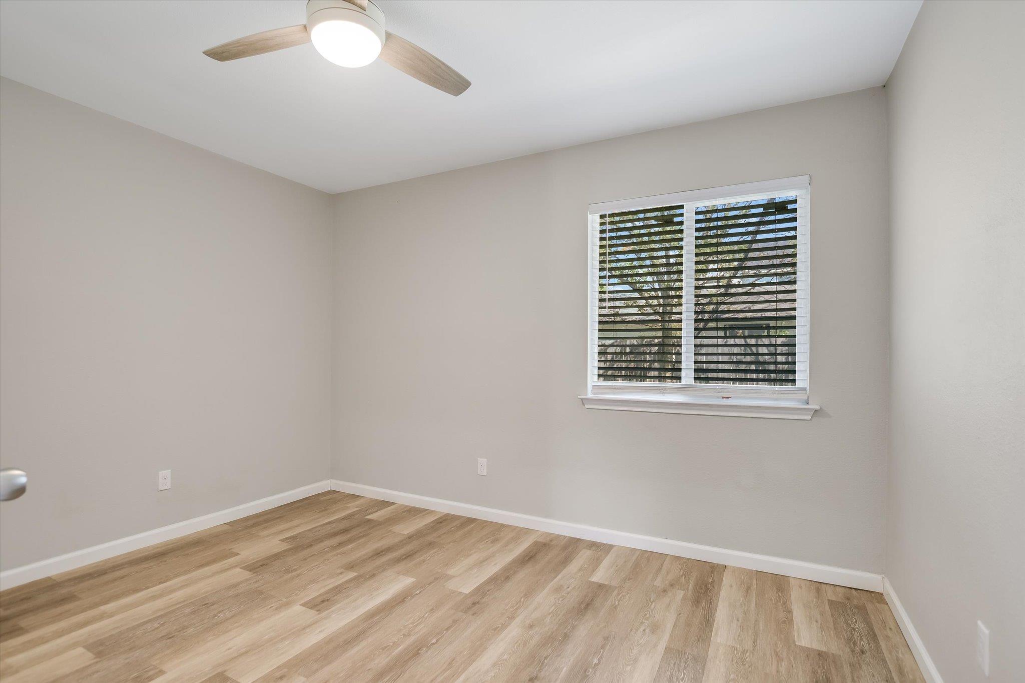6026 Bluebell CIR — photo 5