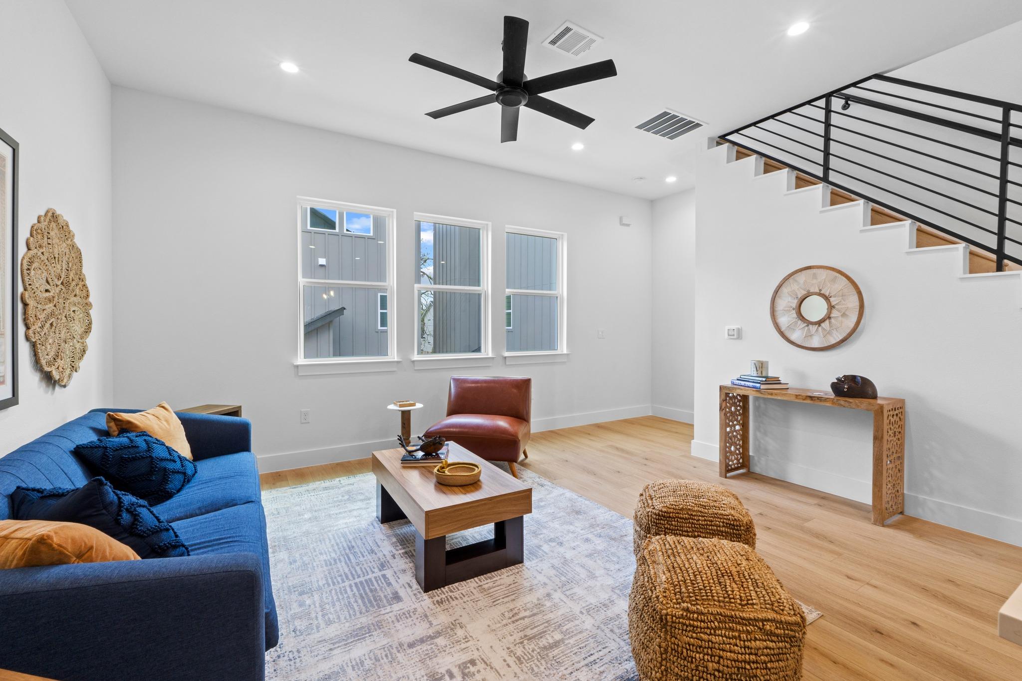 911 Calle Limon #2 — photo 4