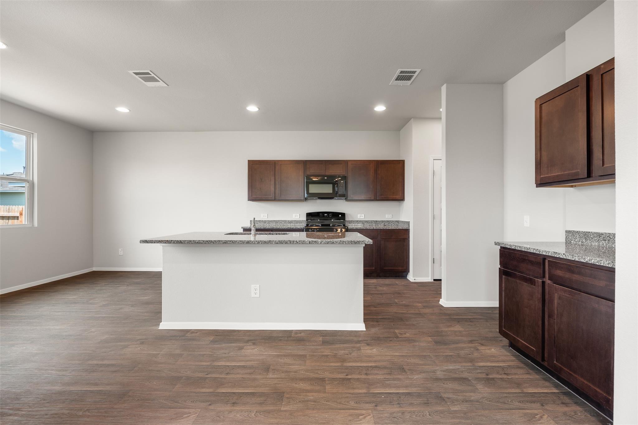 187 Haywood MNR — photo 5