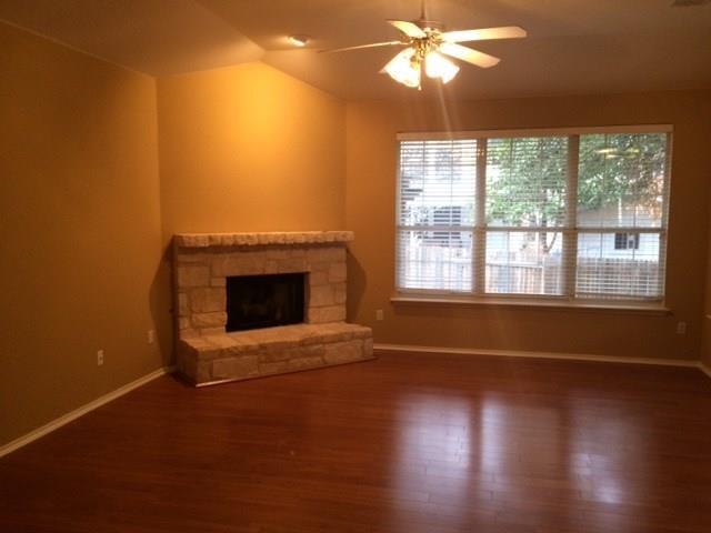401 Warm Moon CV — photo 5