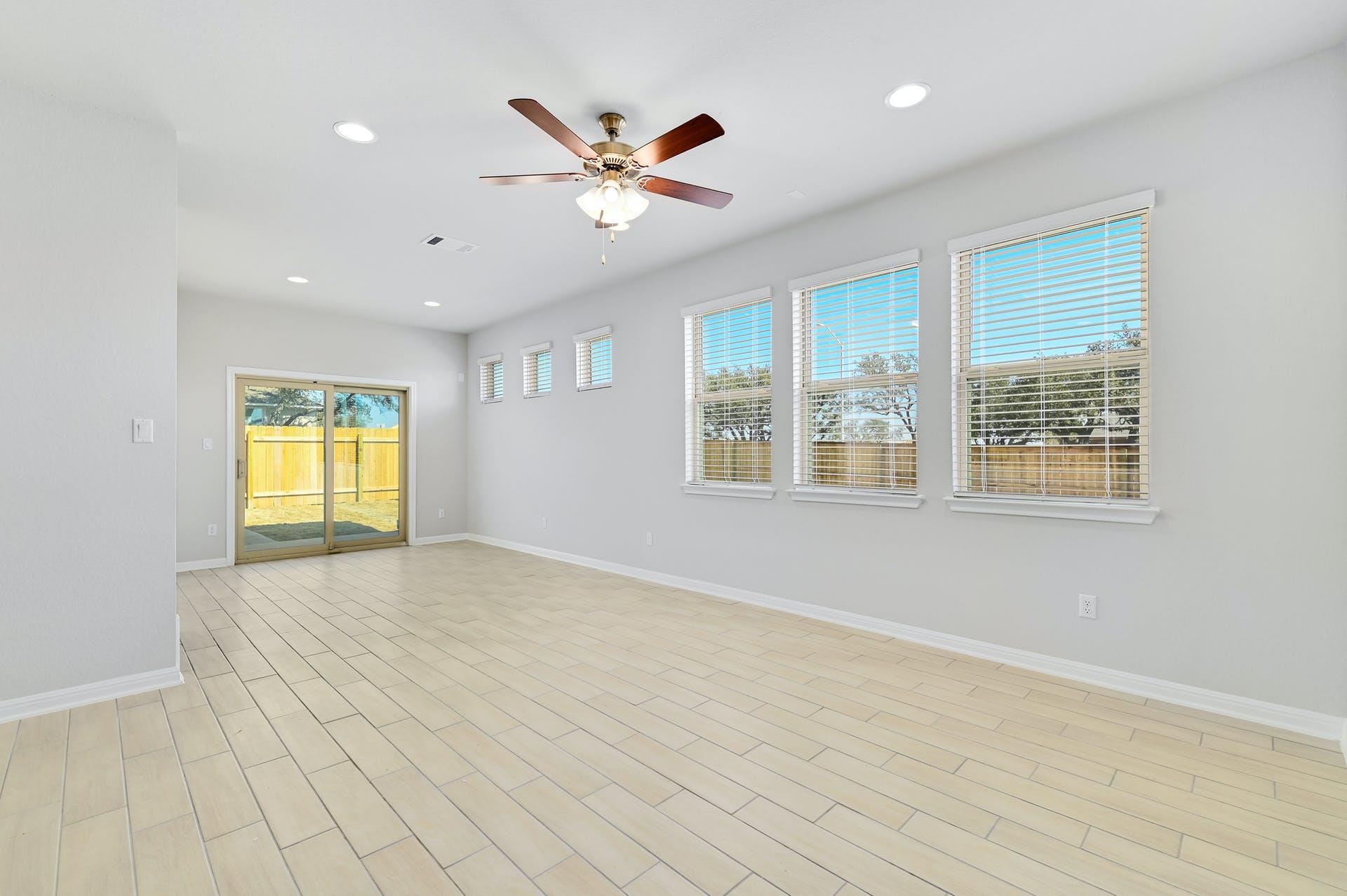 1021 Kerrwood WAY — photo 3