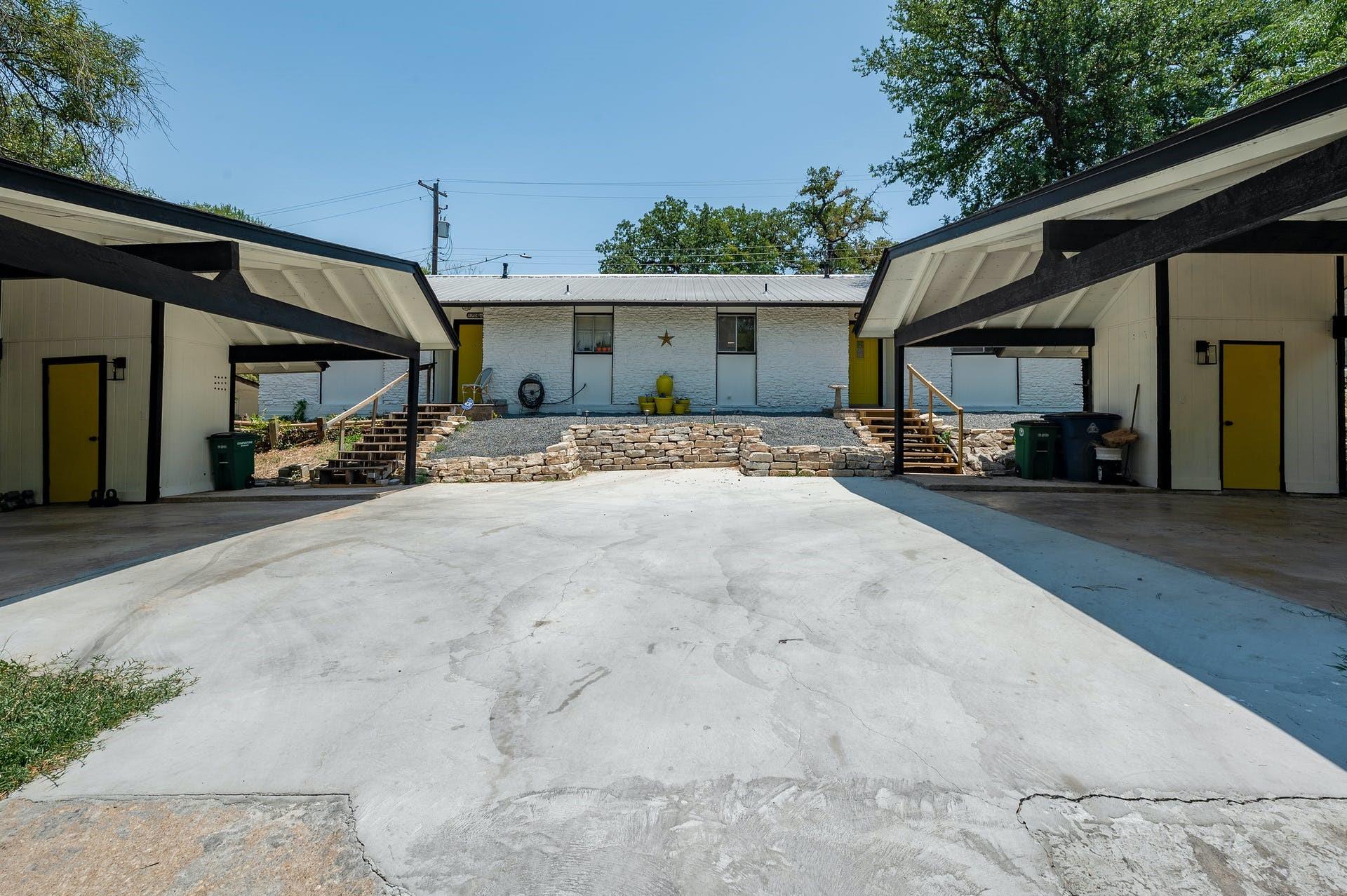 1706 Elmhurst DR #B — photo 3