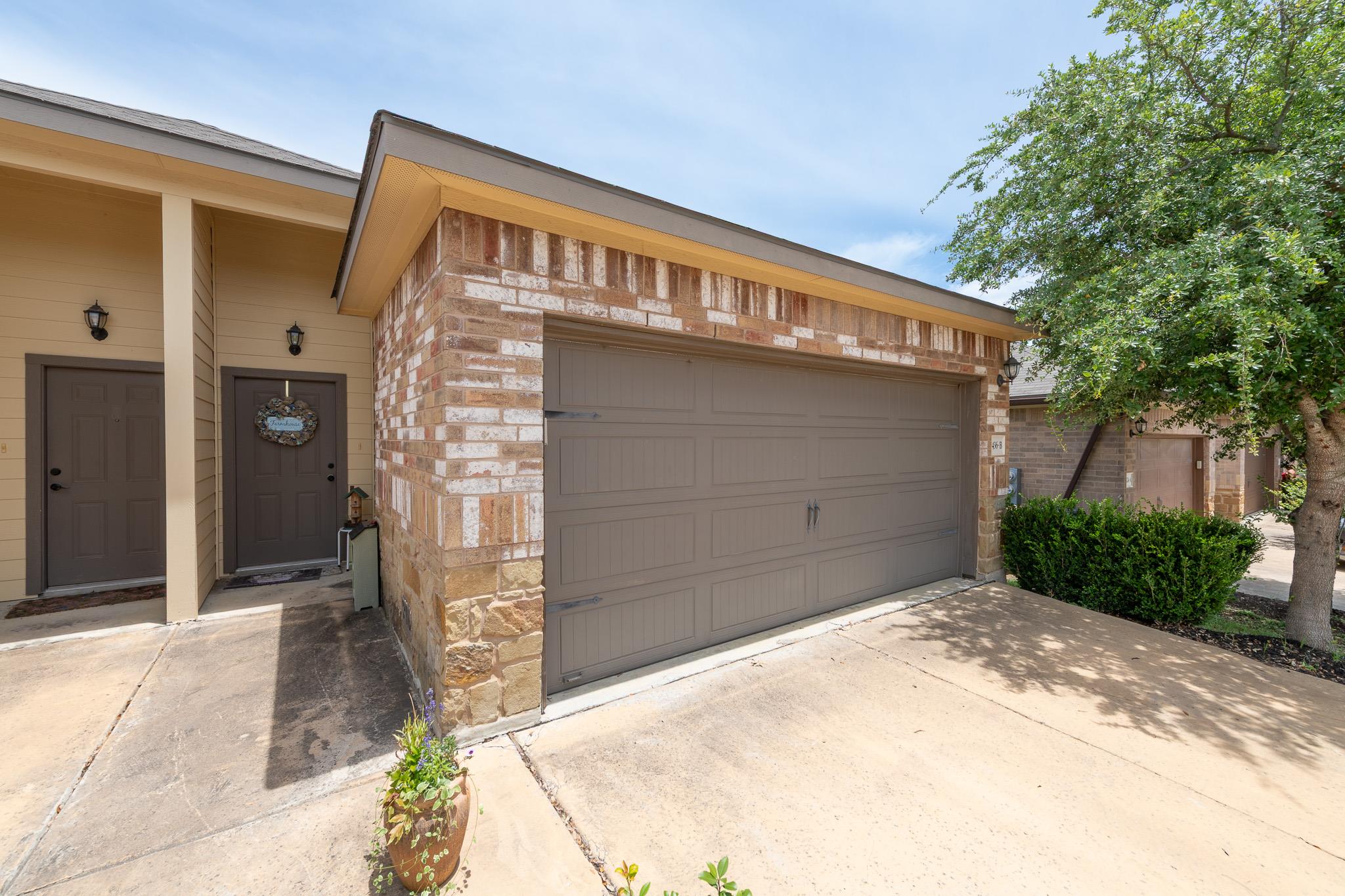 436 Jack Rabbit LN — photo 4