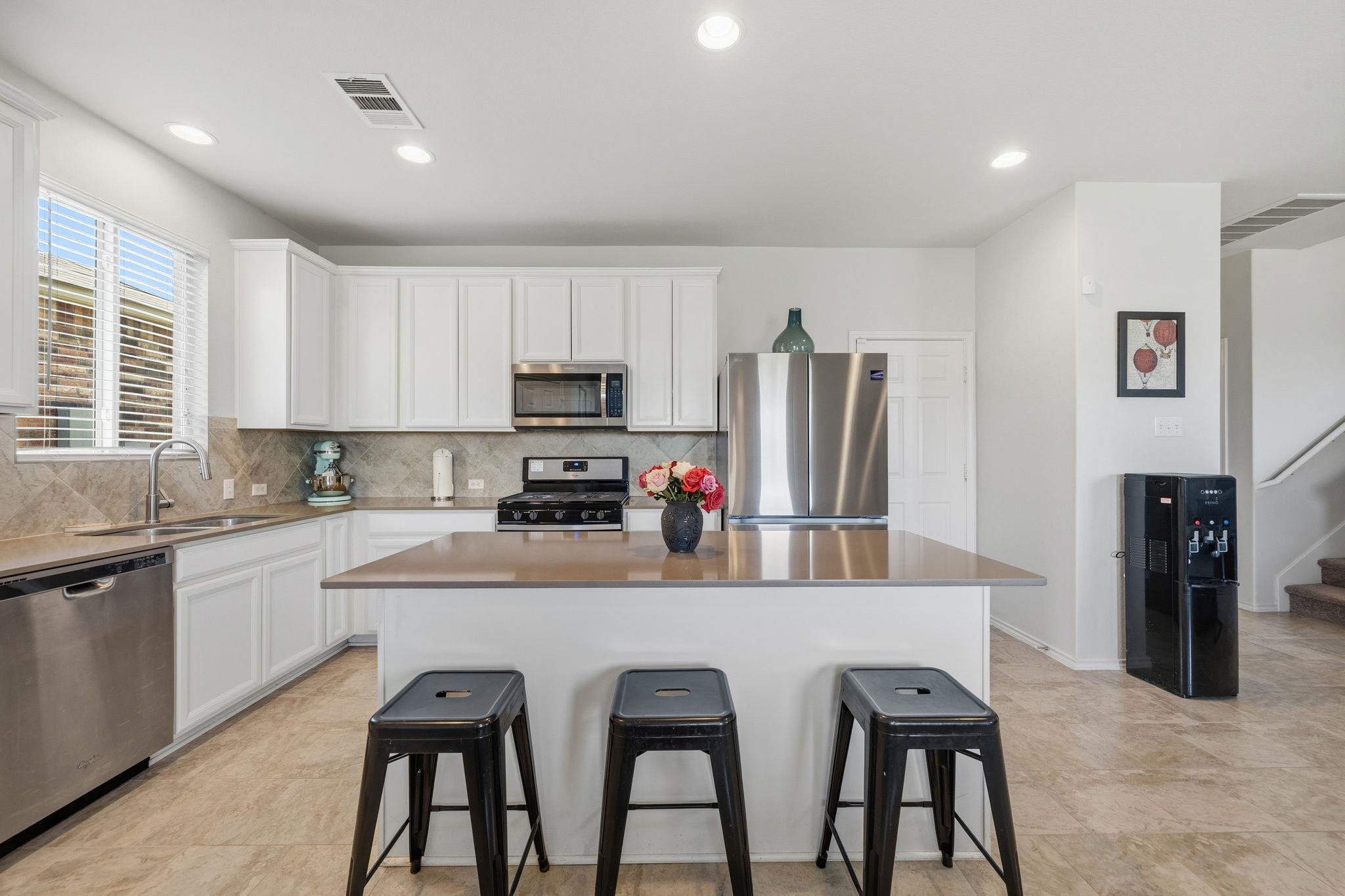 129 Sundown Ave — photo 3