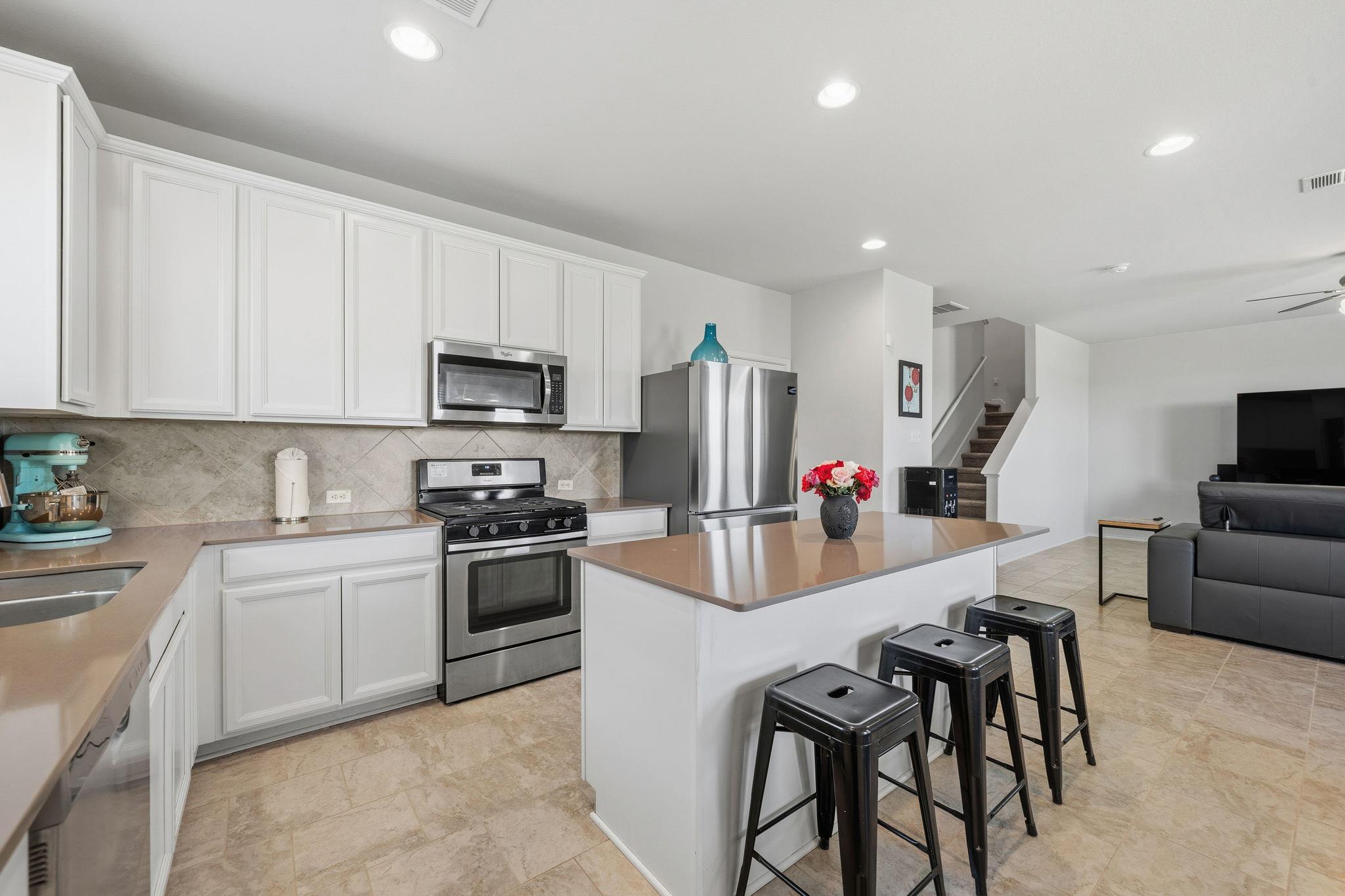 129 Sundown Ave — photo 4