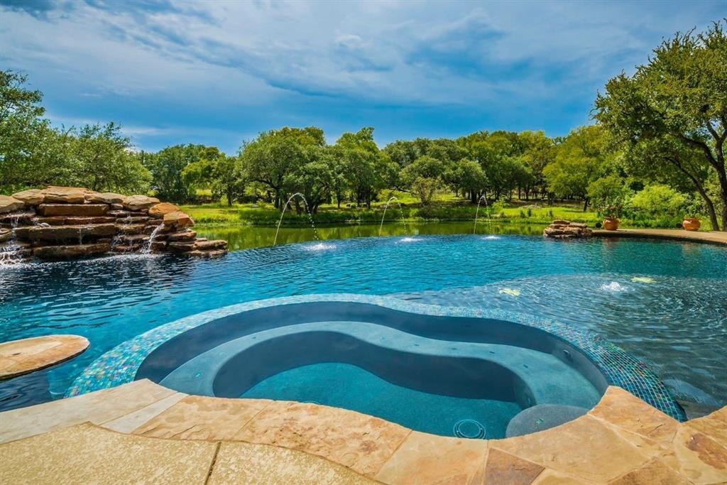 2308 Walsh DR