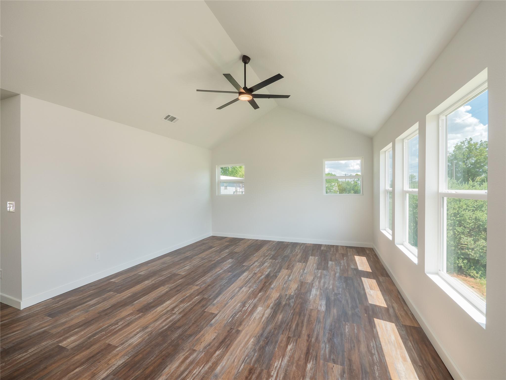 109 Elizabeth DR — photo 5