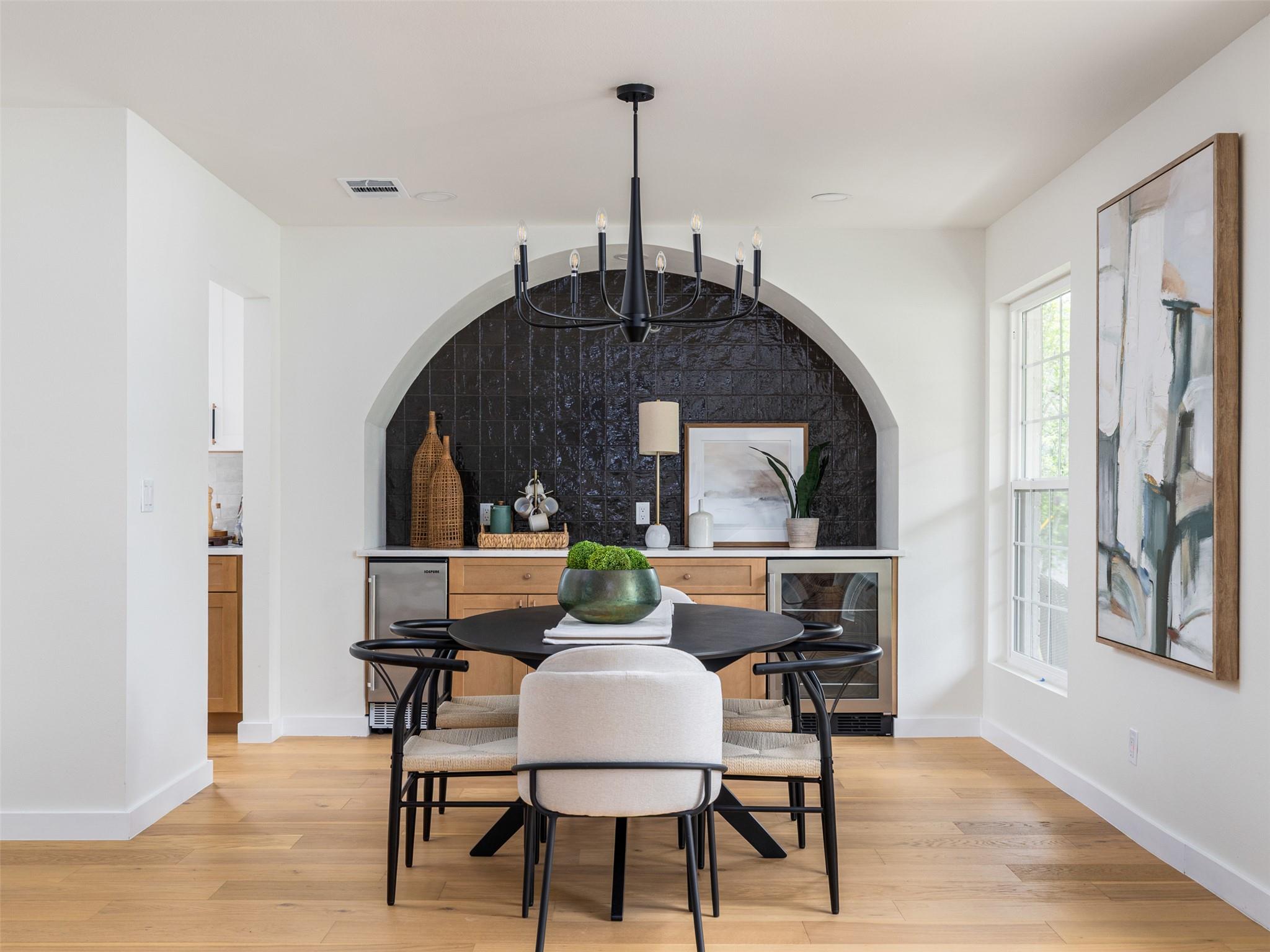 6905 Creighton LN — photo 3