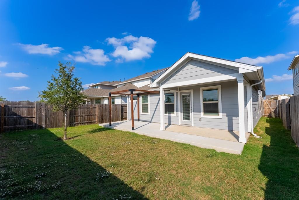 8209 McKamy DR — photo 5