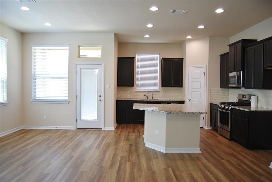 2501 Meyer CV #B — photo 4