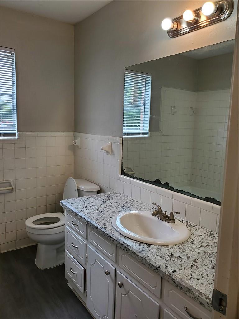 1065 Linde Ave #1065 — photo 3
