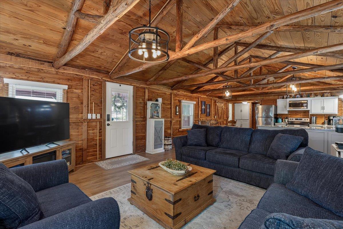 463 Clear Lake DR — photo 5