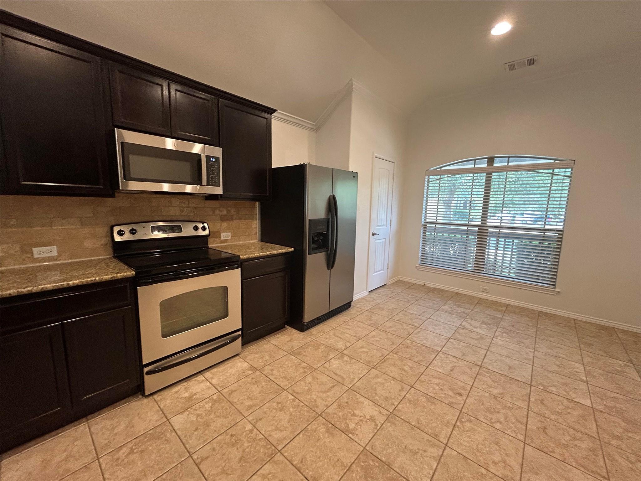 629 Boone Valley DR — photo 4
