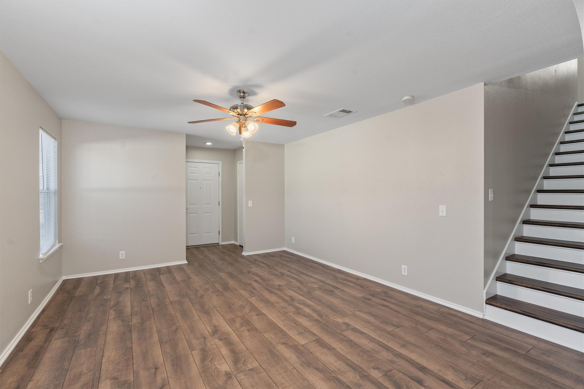 403 Lakemont DR — photo 5