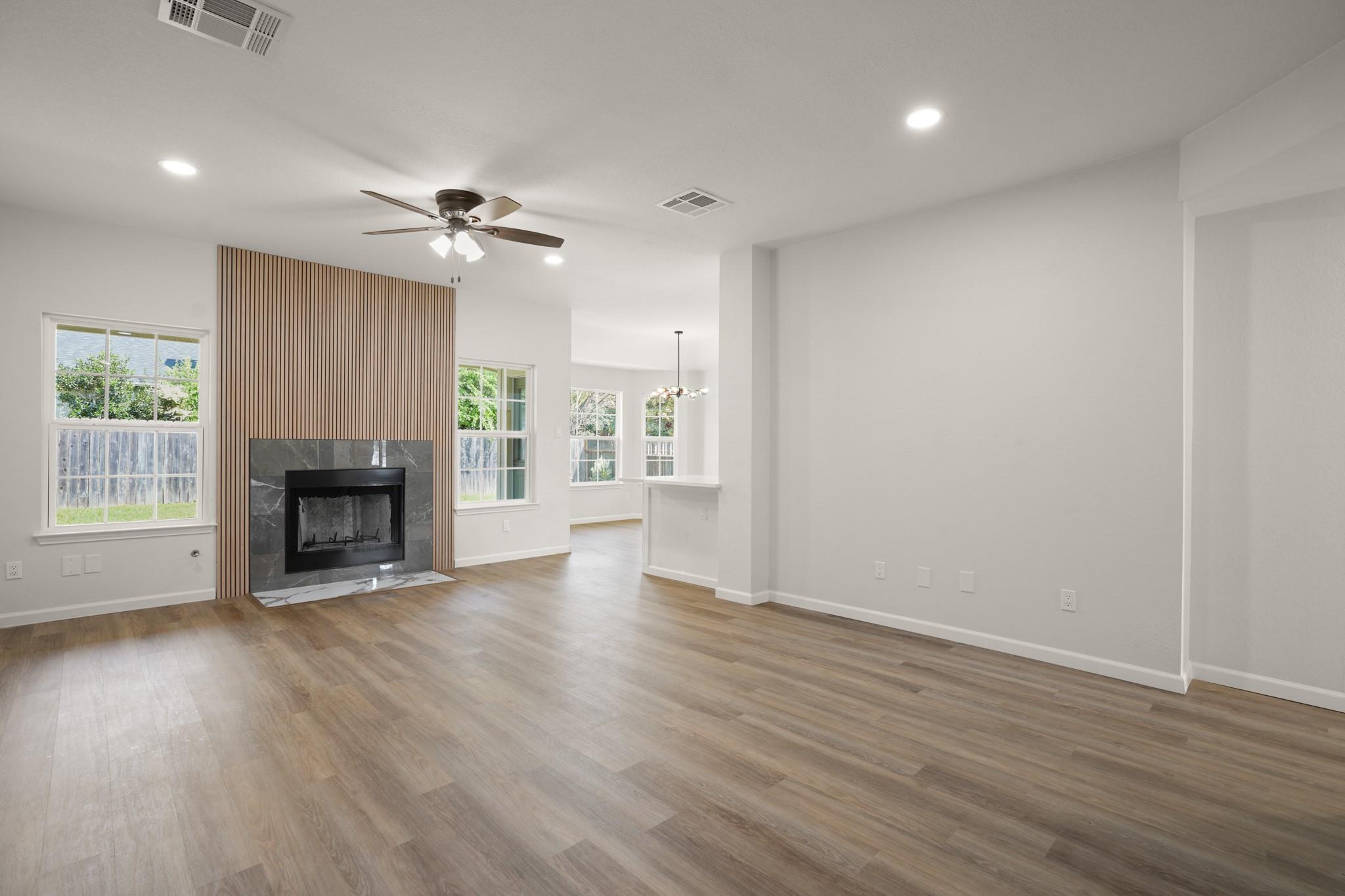 1322 Terra ST — photo 4
