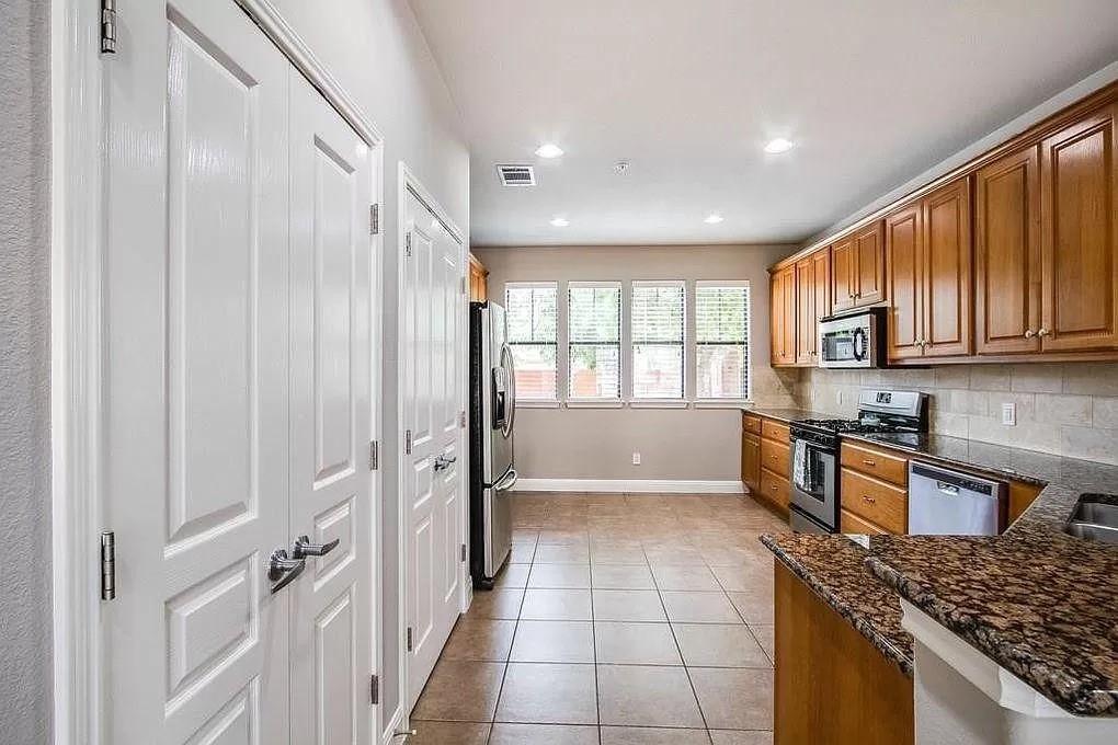 6705 Covered Bridge DR #26 — photo 3