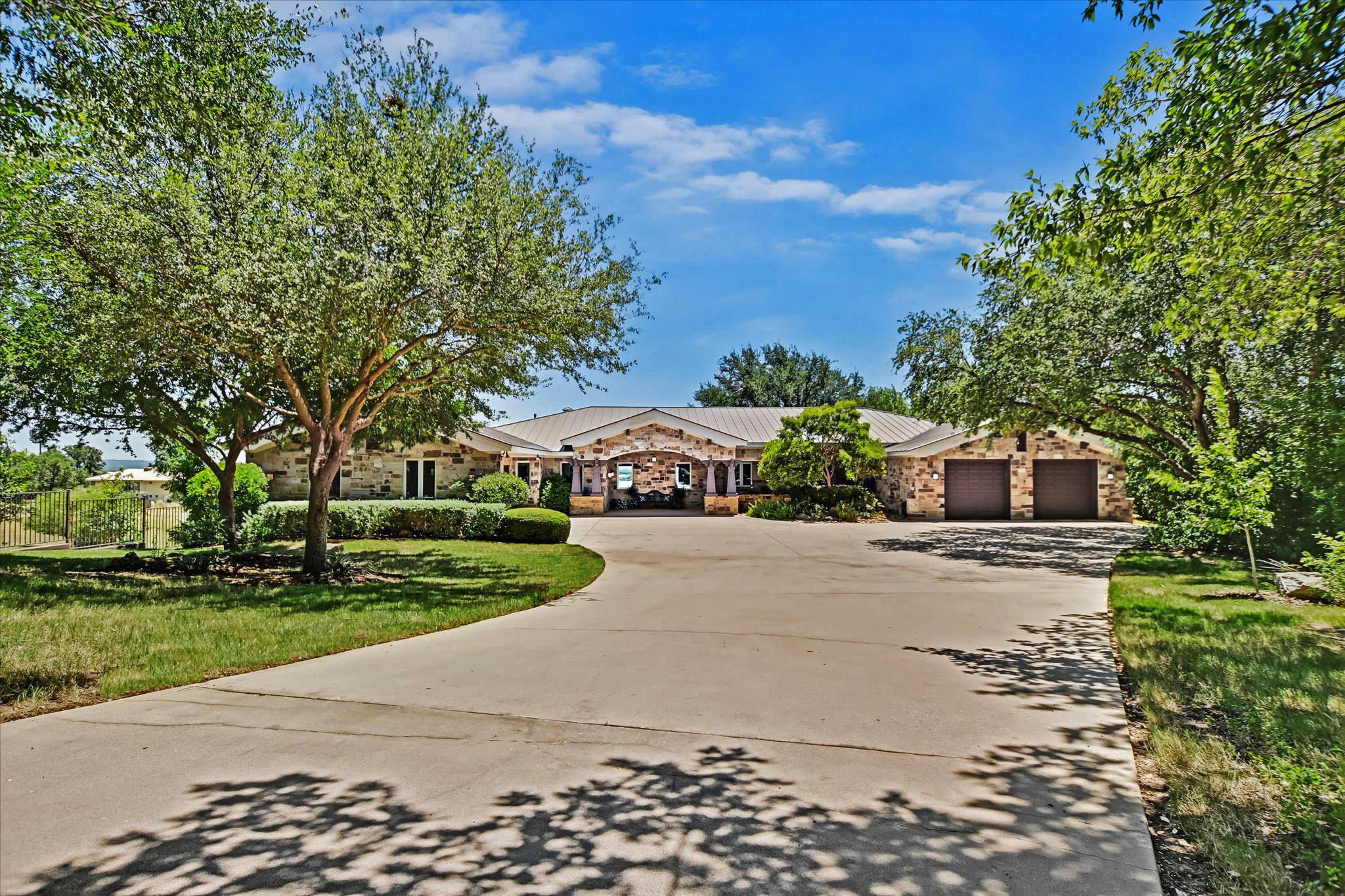 2803 Ranch Road 2831 — photo 3