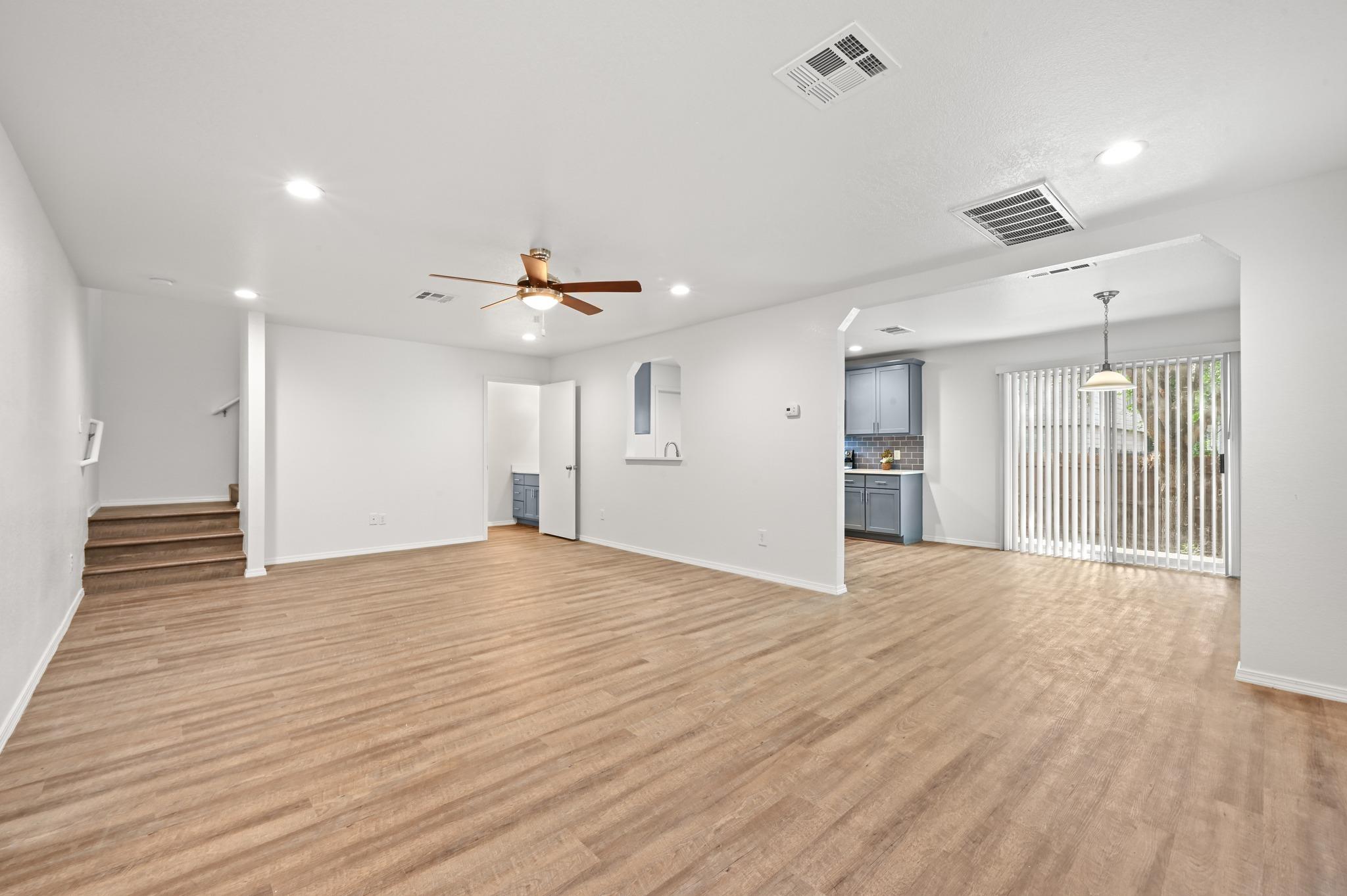 11313 Hillstable CT — photo 4