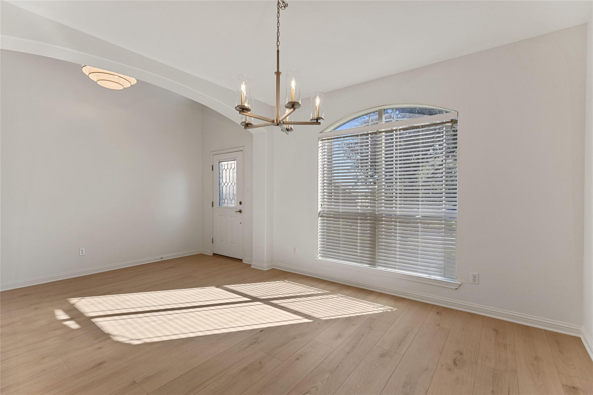 299 Limestone TRL — photo 4