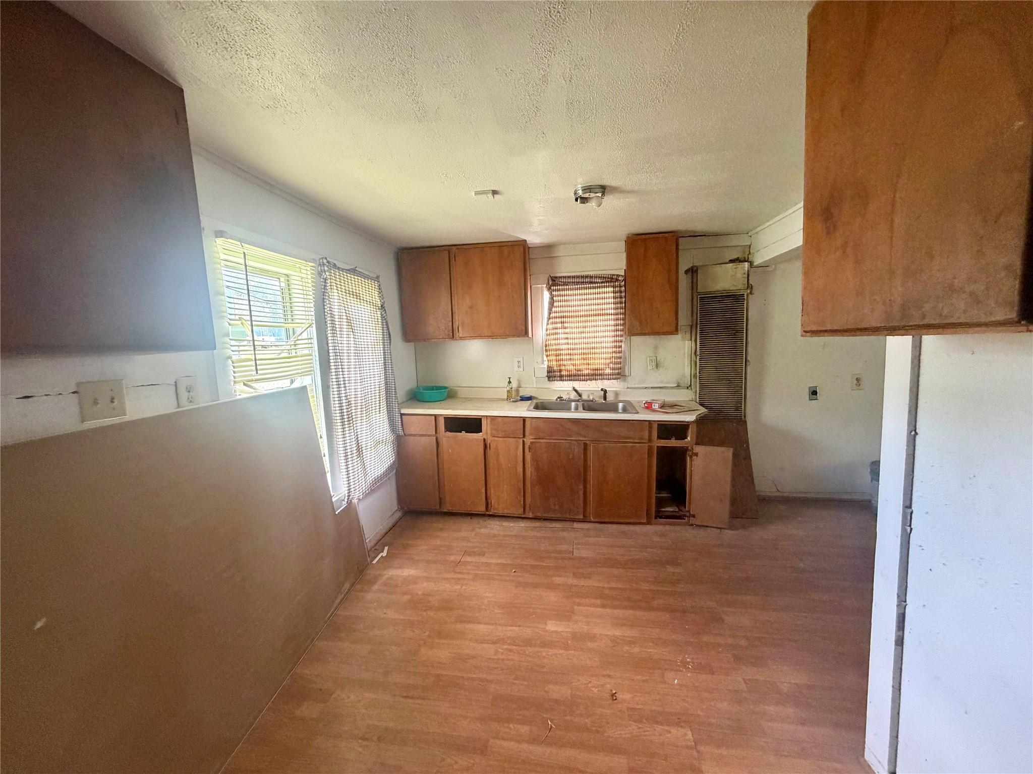 808 Boundary ST — photo 4