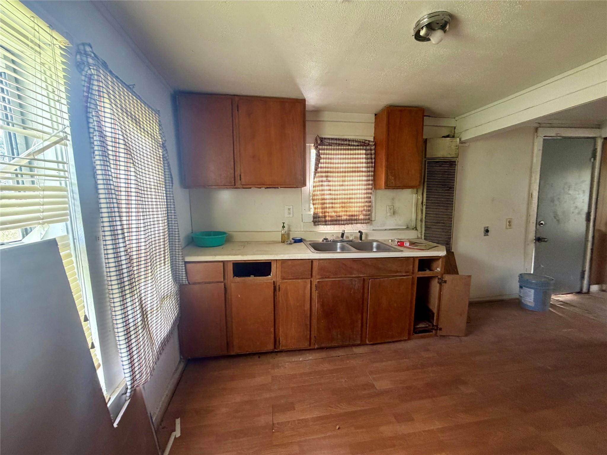 808 Boundary ST — photo 5