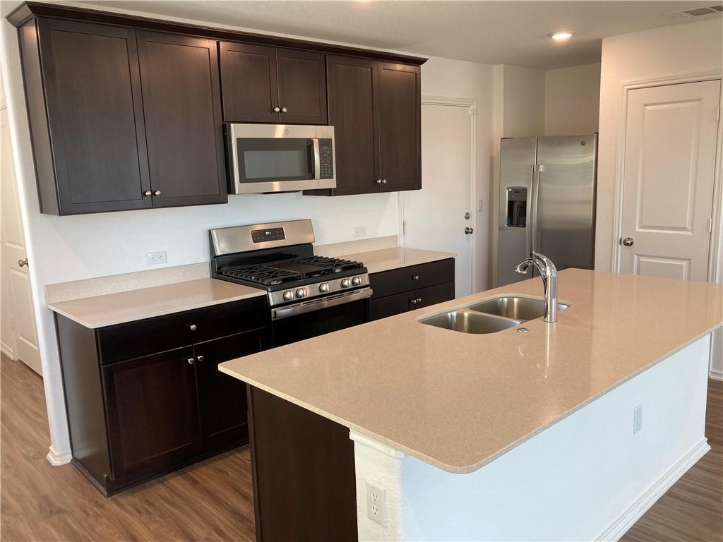 7204 Dancing Wind LN — photo 4