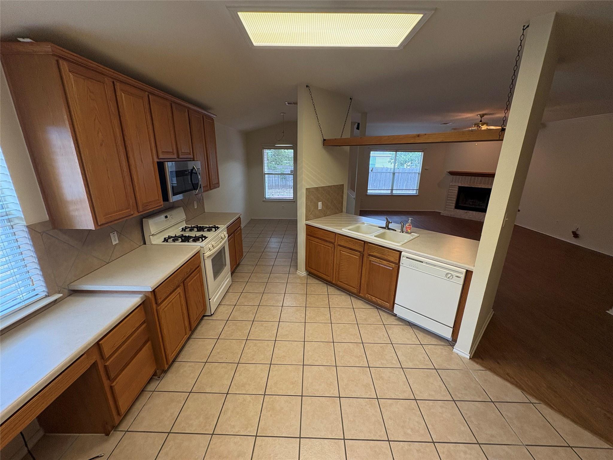 2100 Mir Woods DR — photo 5