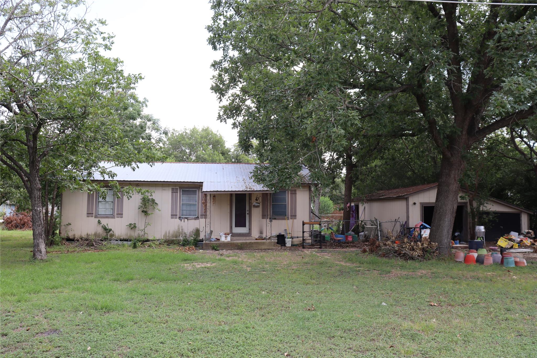 706 Live Oak ST