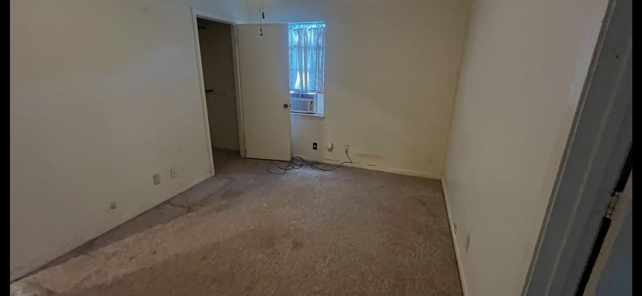 706 Live Oak ST — photo 3
