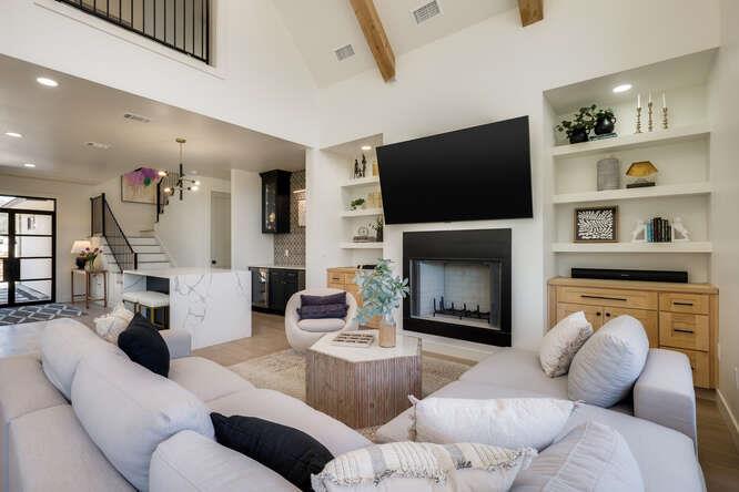 614 Pecan Creek DR — photo 5