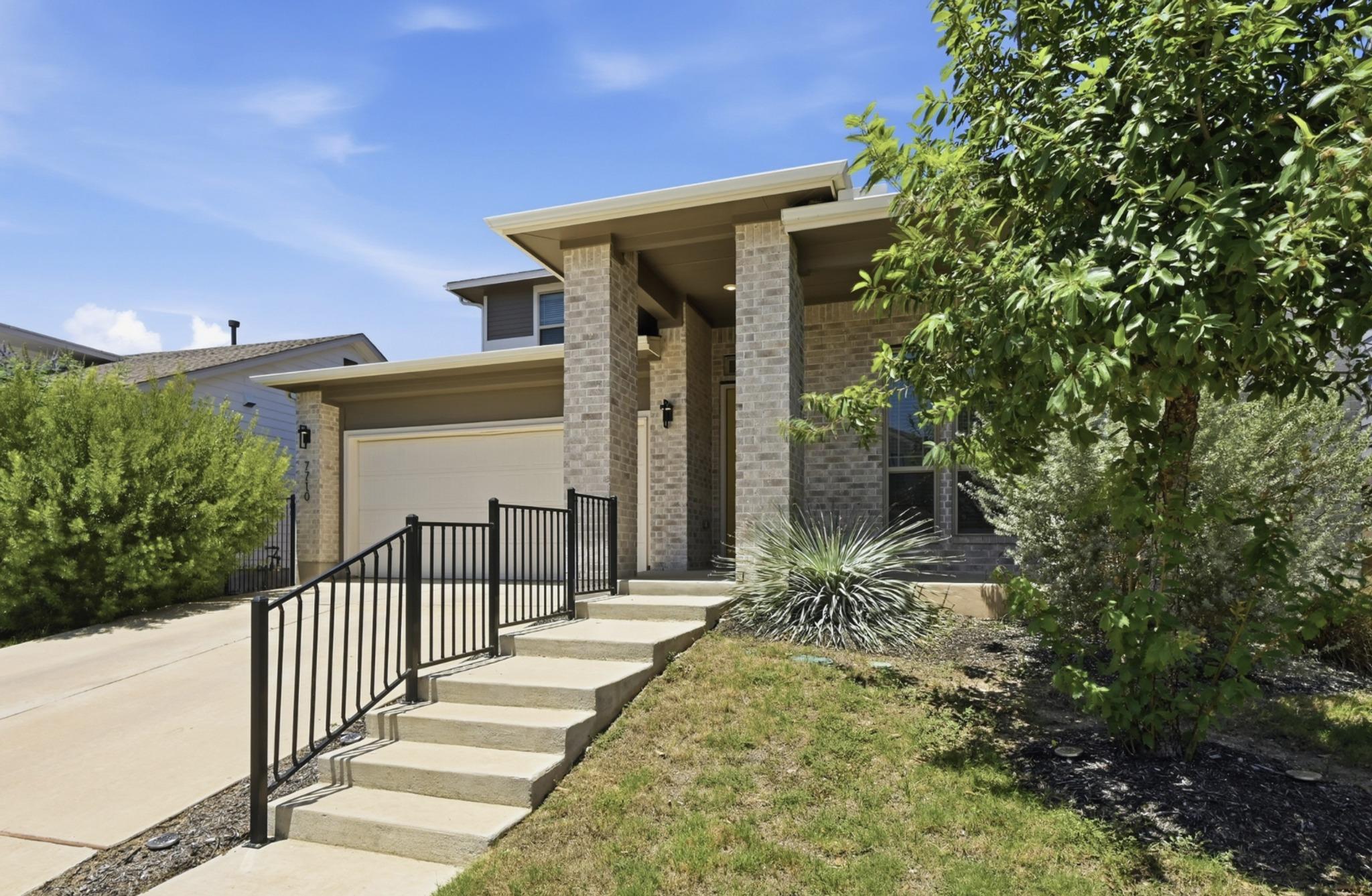 7710 Ellas Inlet DR — photo 3