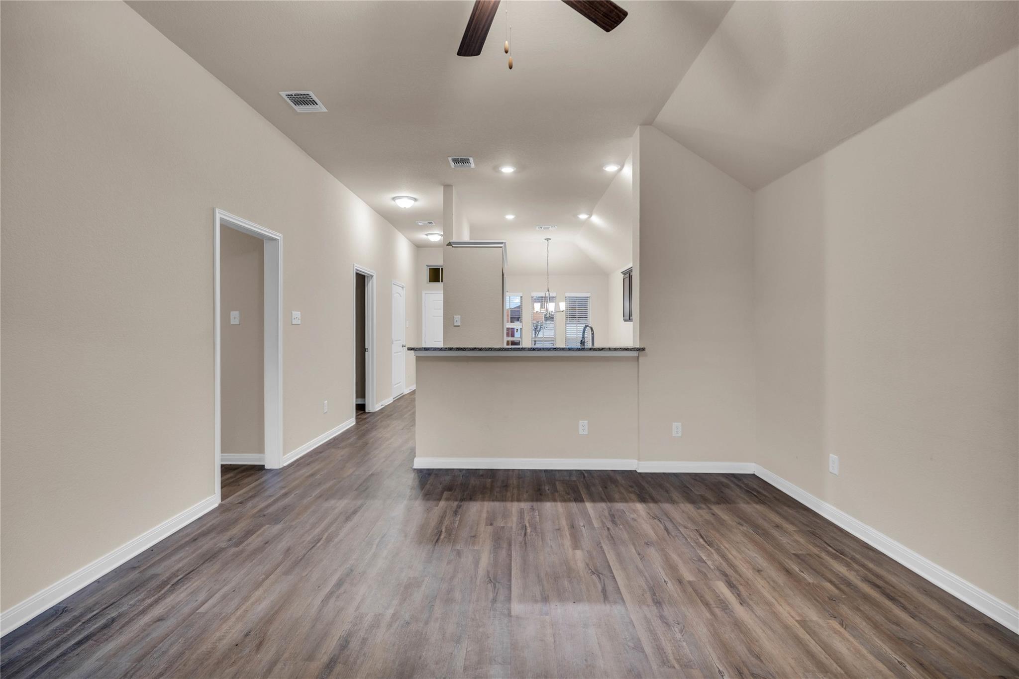 6407 Hercules Ave — photo 5