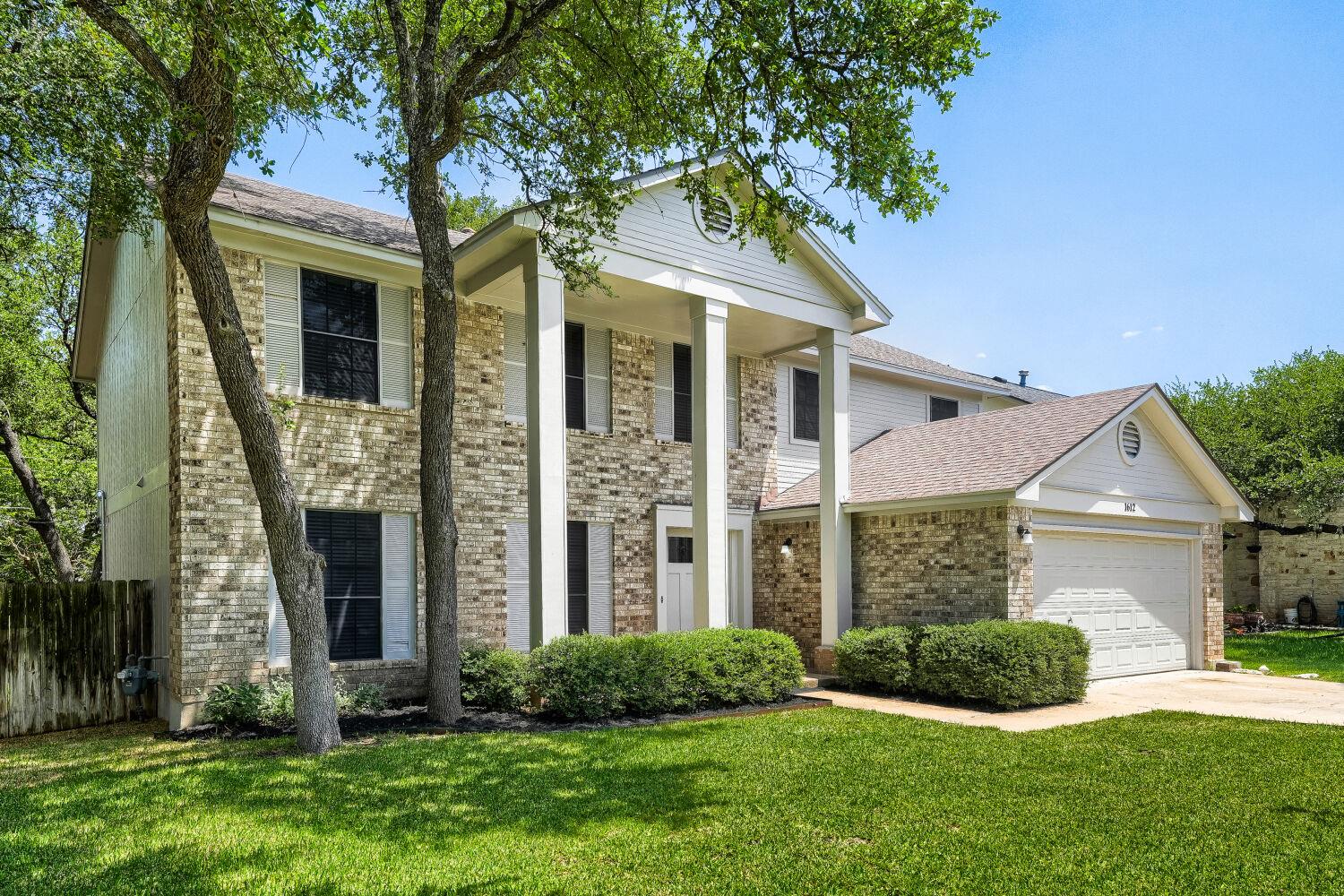 1612 Hermitage DR — photo 3