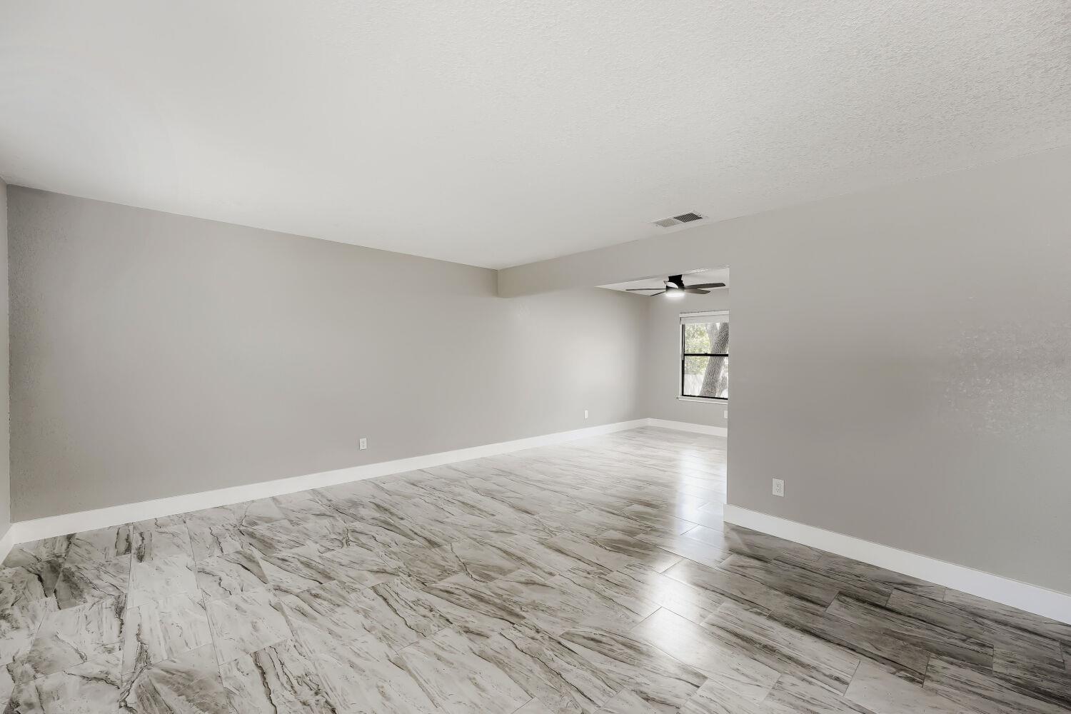 1612 Hermitage DR — photo 4