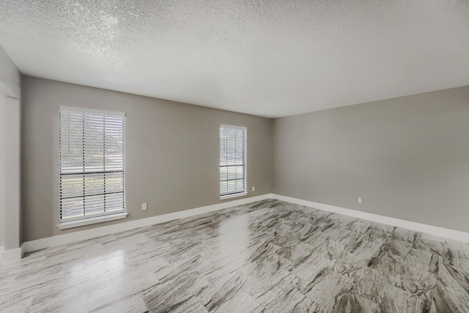 1612 Hermitage DR — photo 5