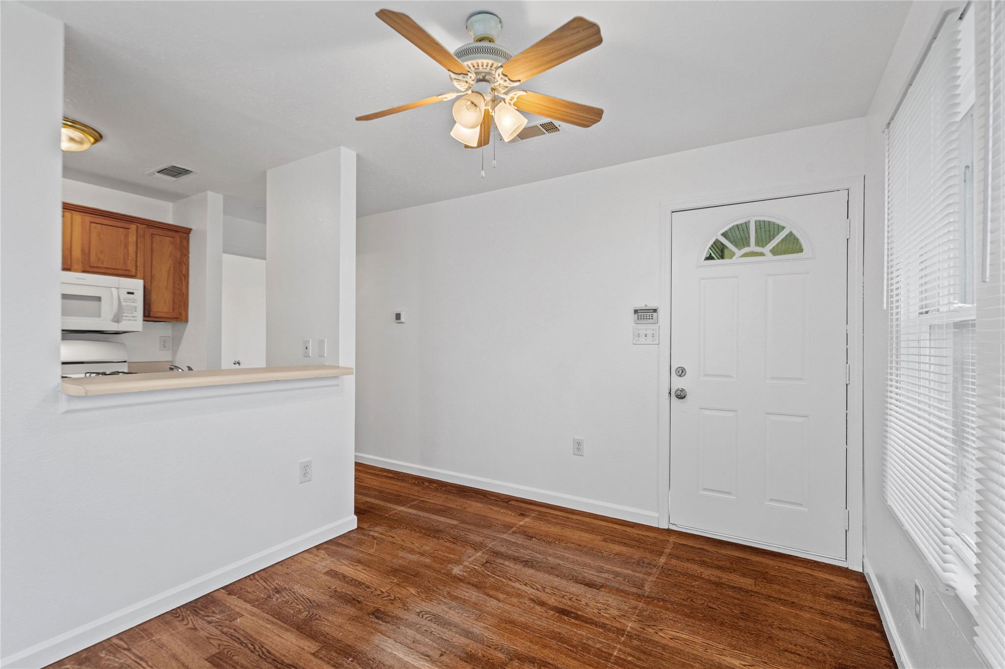 1307 Concho ST #A — photo 5