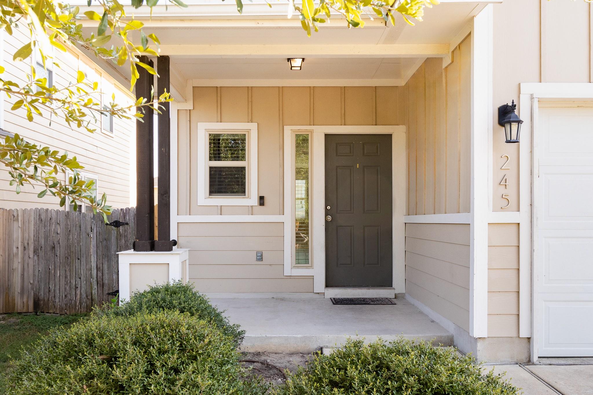 245 Pearl WAY — photo 3