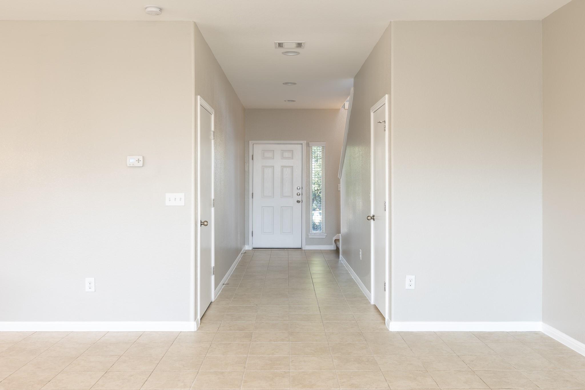 245 Pearl WAY — photo 5
