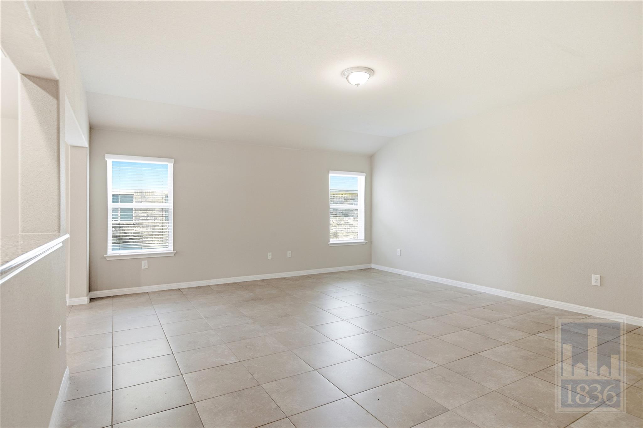 821 Schefer ST — photo 4