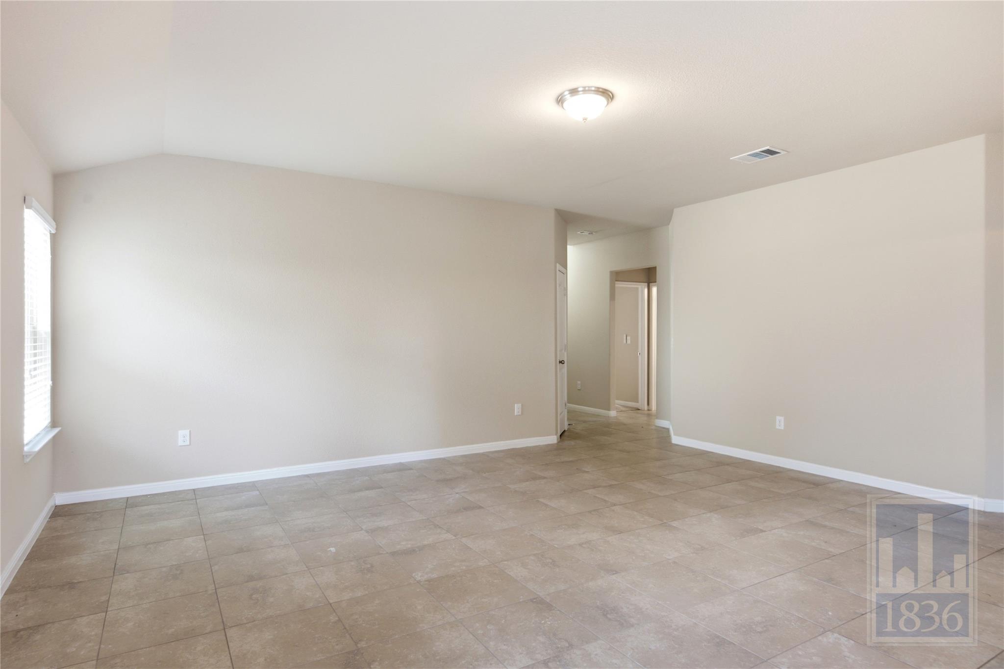 821 Schefer ST — photo 3