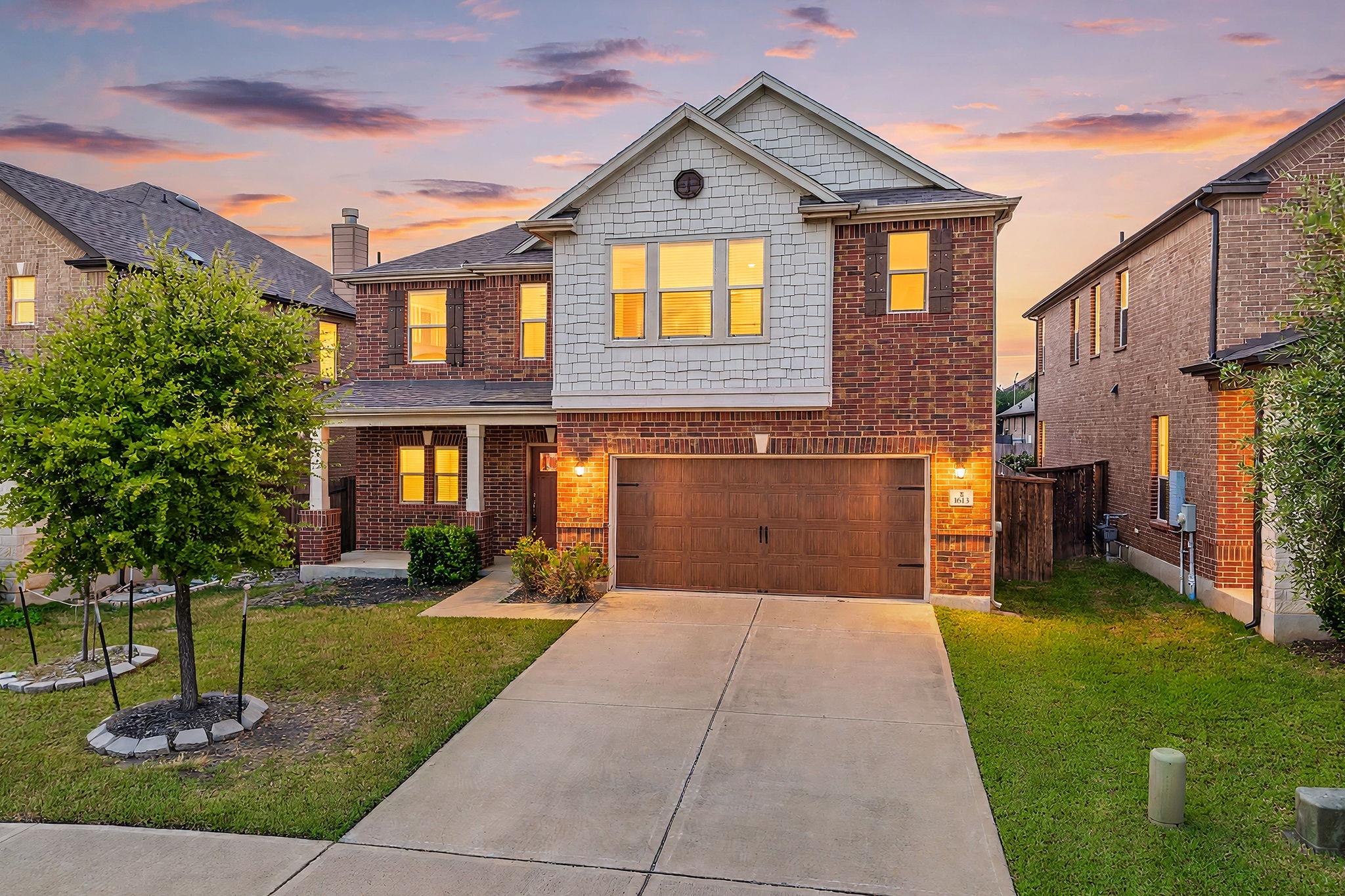 1613 Sonny DR