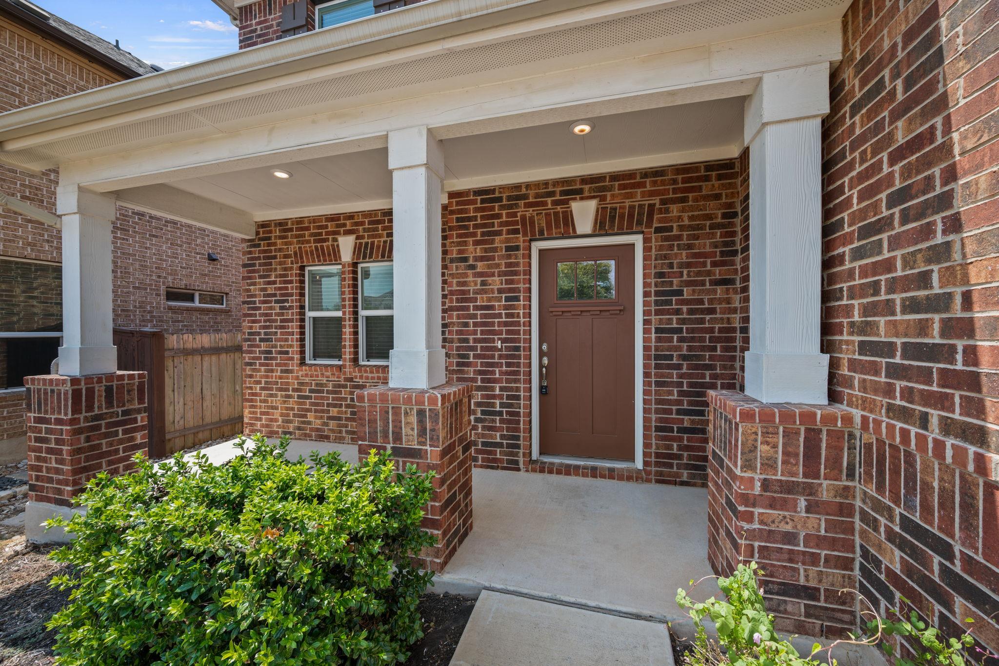 1613 Sonny DR — photo 3