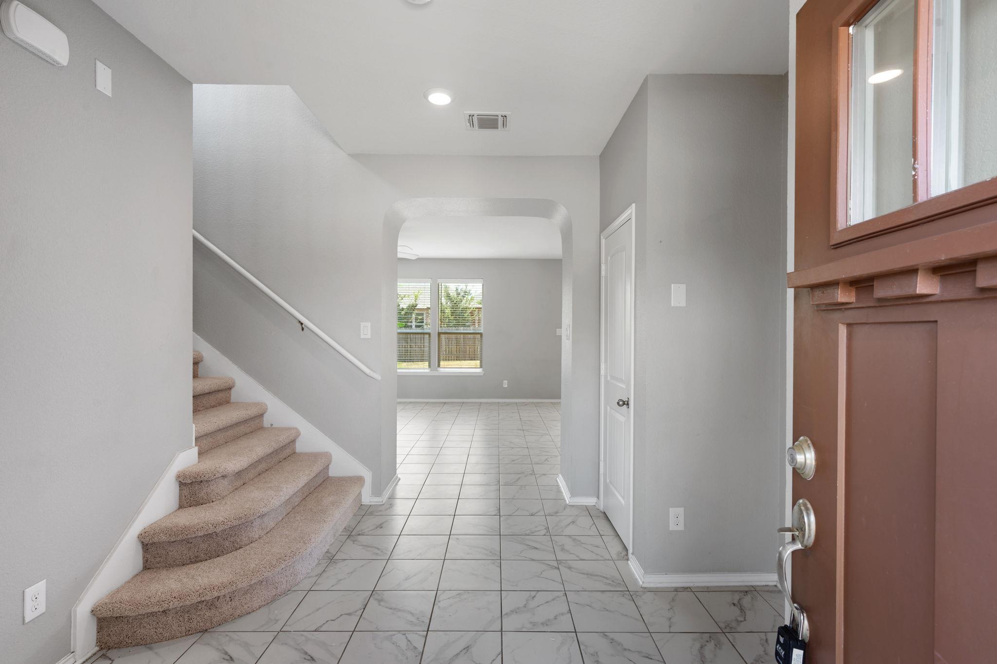 1613 Sonny DR — photo 4