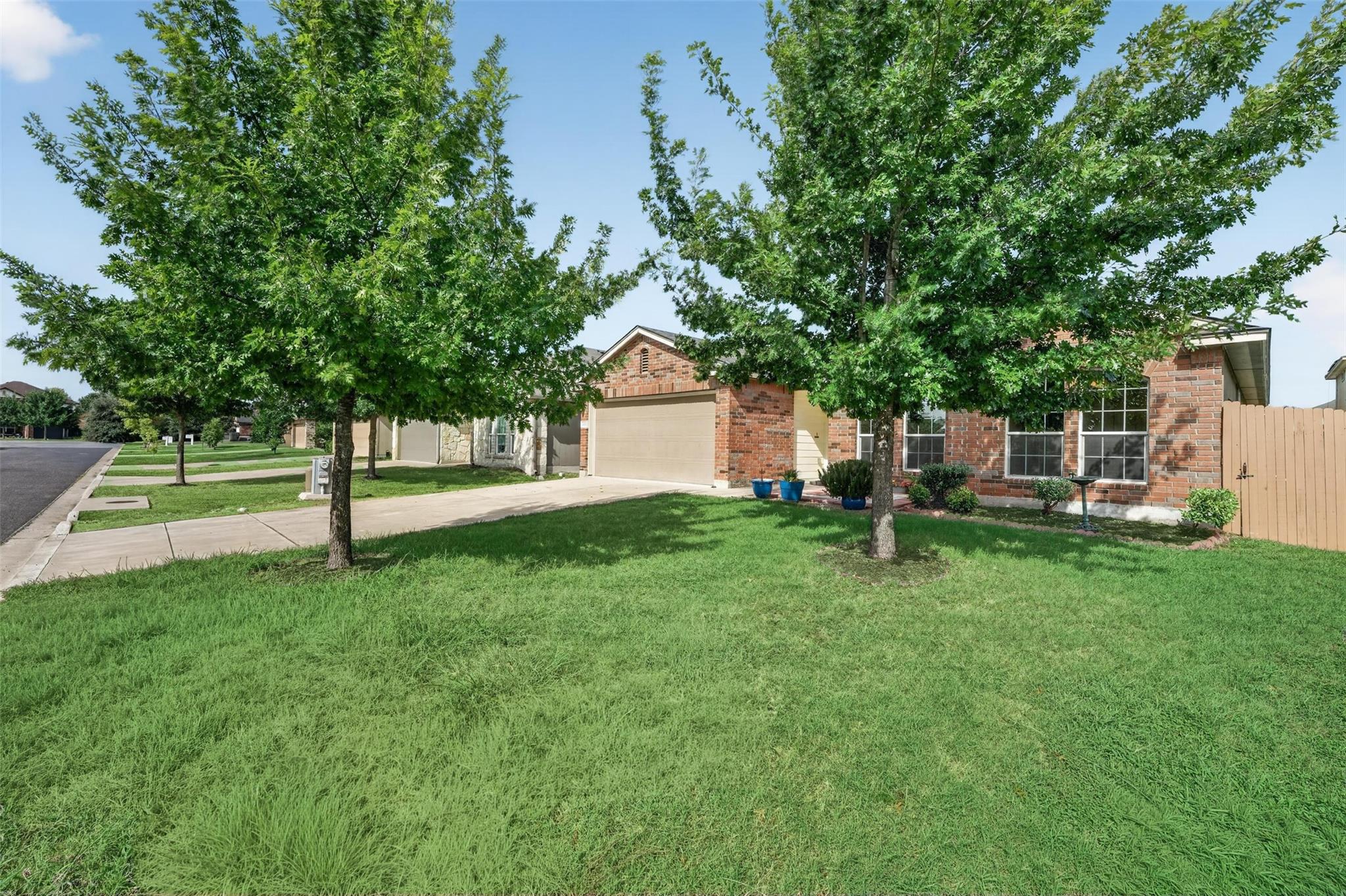 351 Foster LN — photo 4