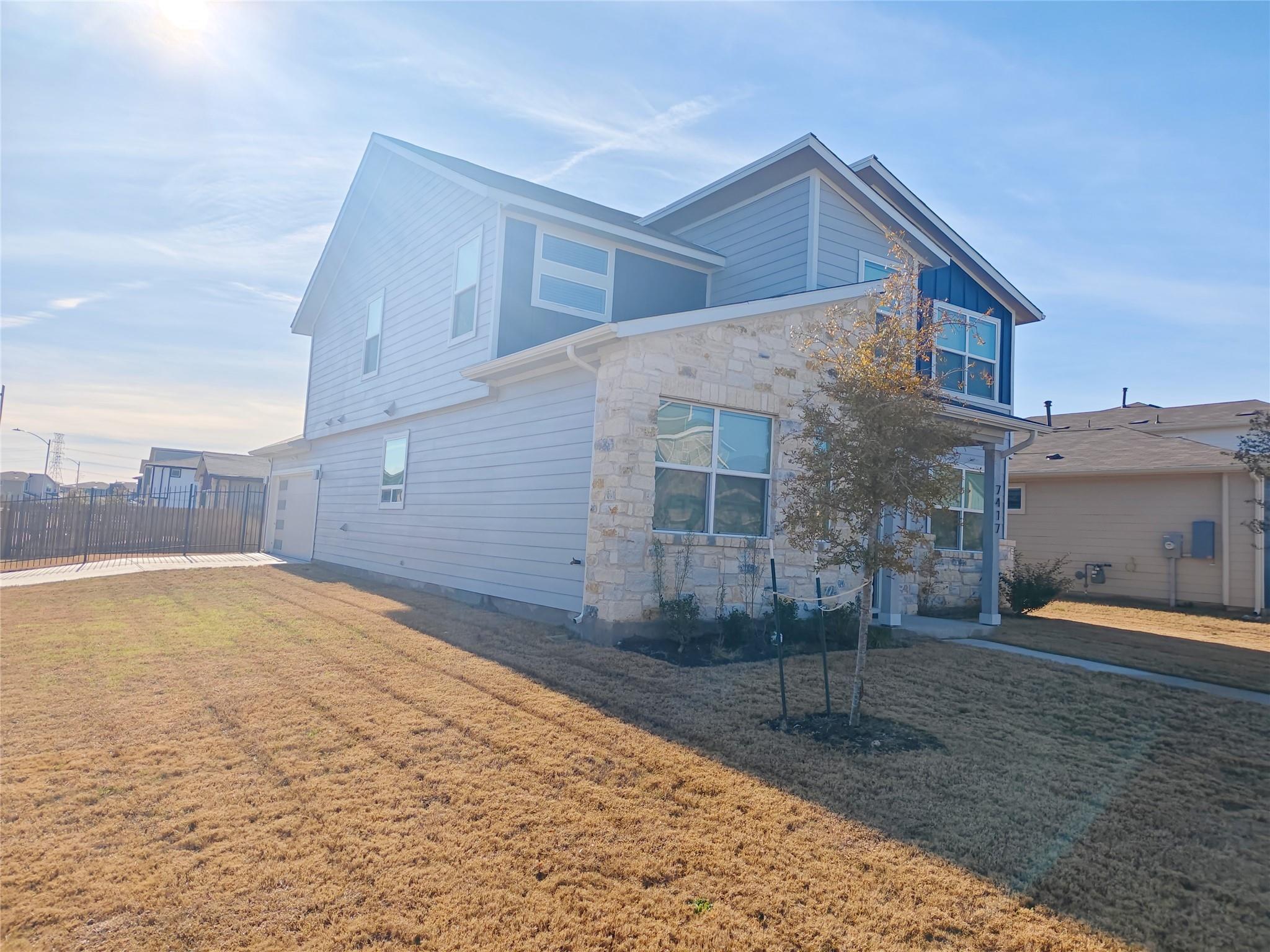 7417 Sagira PATH — photo 3