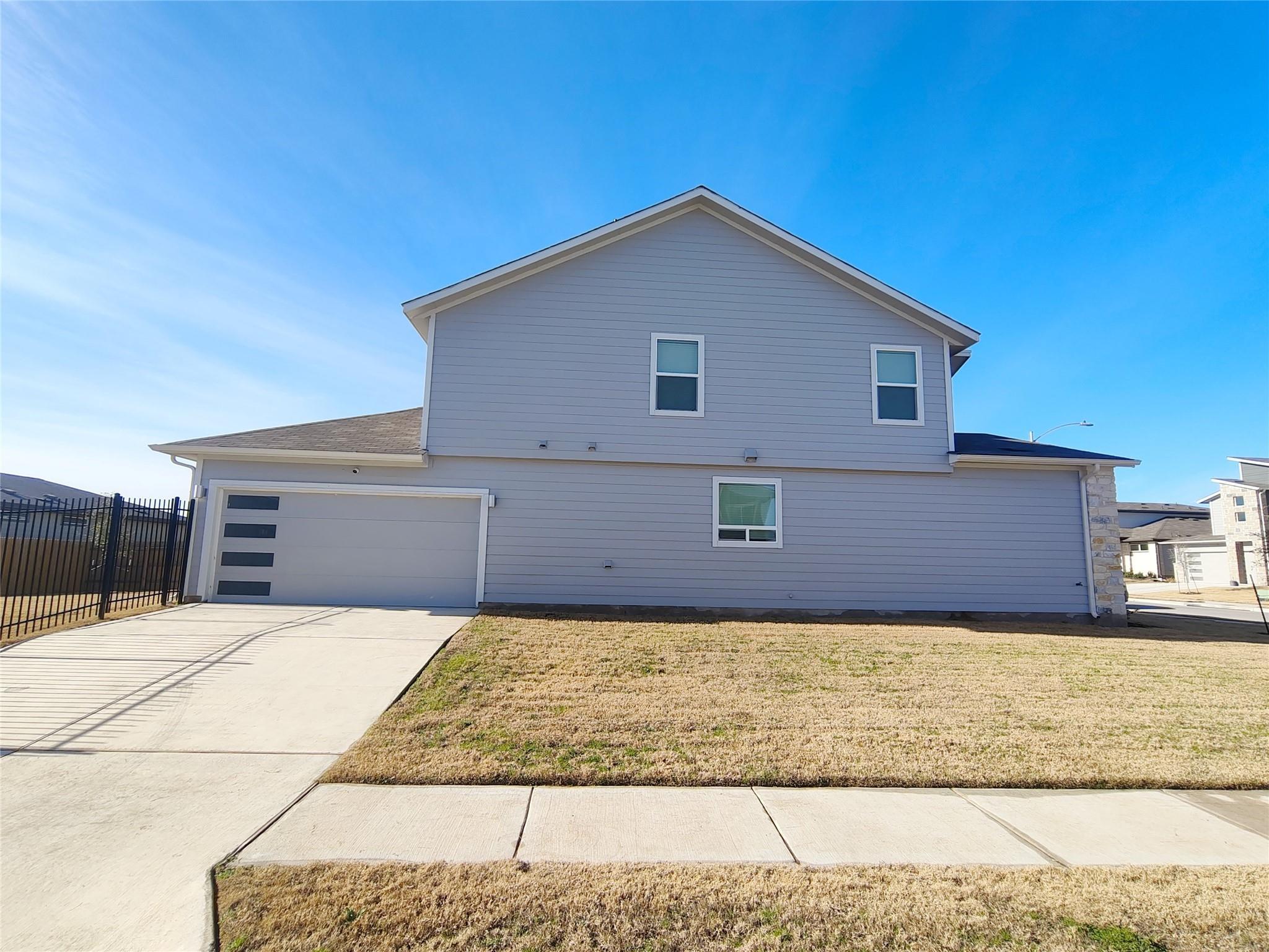 7417 Sagira PATH — photo 4