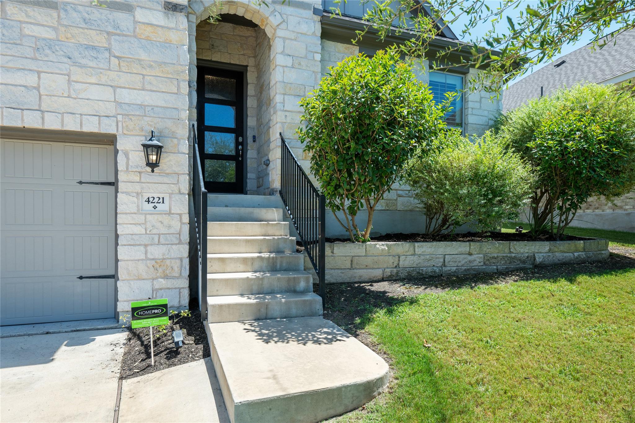 4221 Mercer RD — photo 3