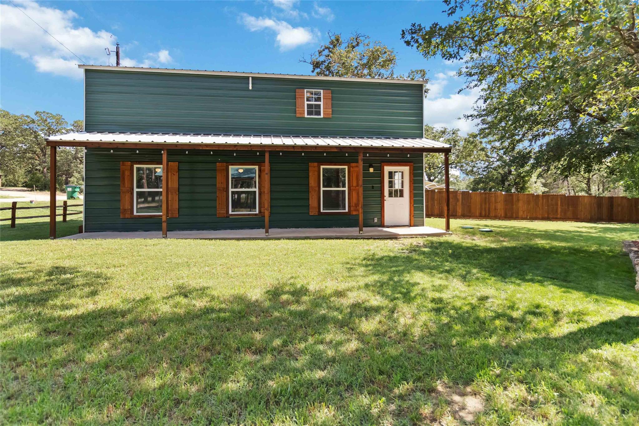 106 Harper DR — photo 3