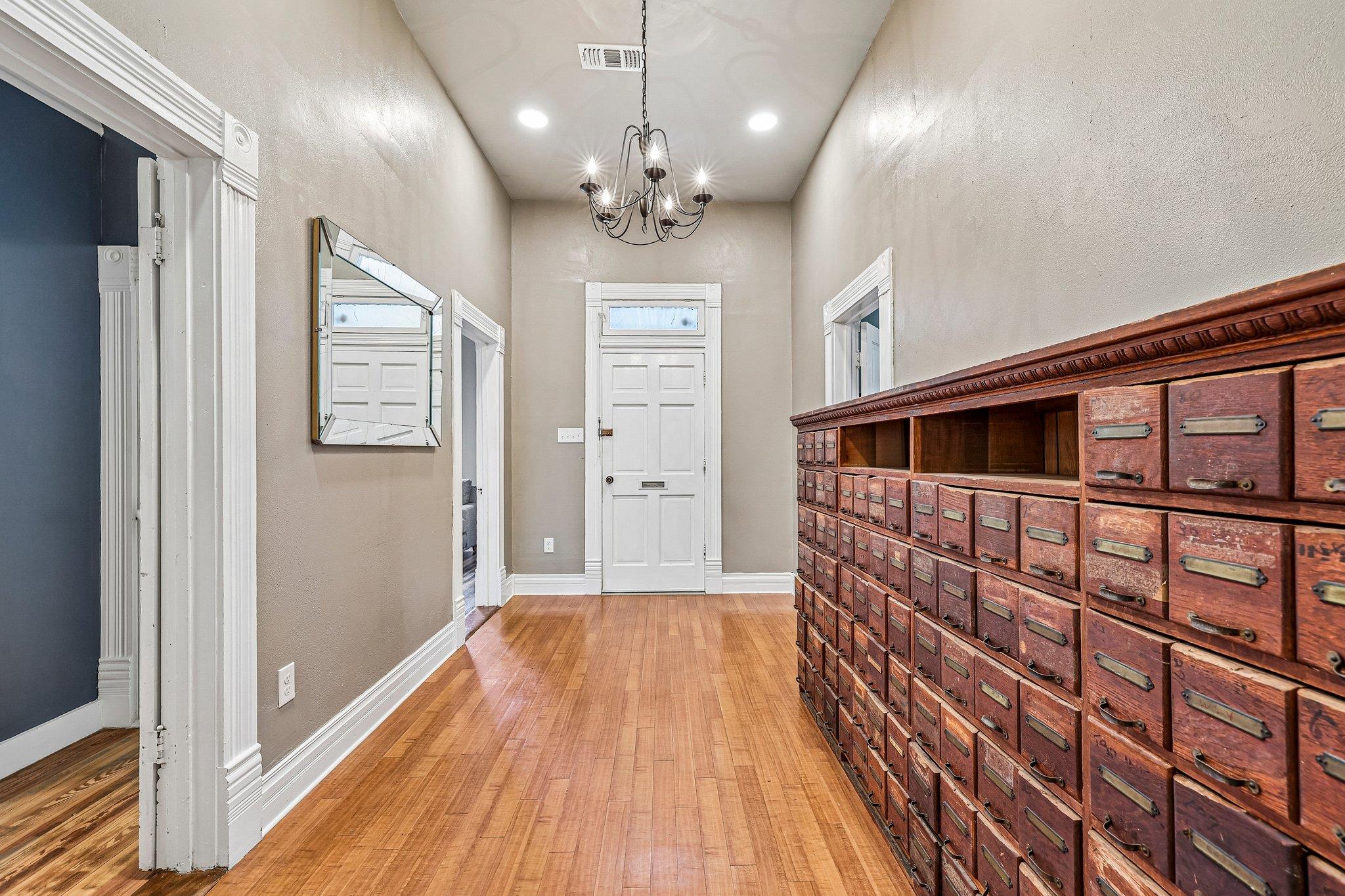 601 Garwood ST — photo 4