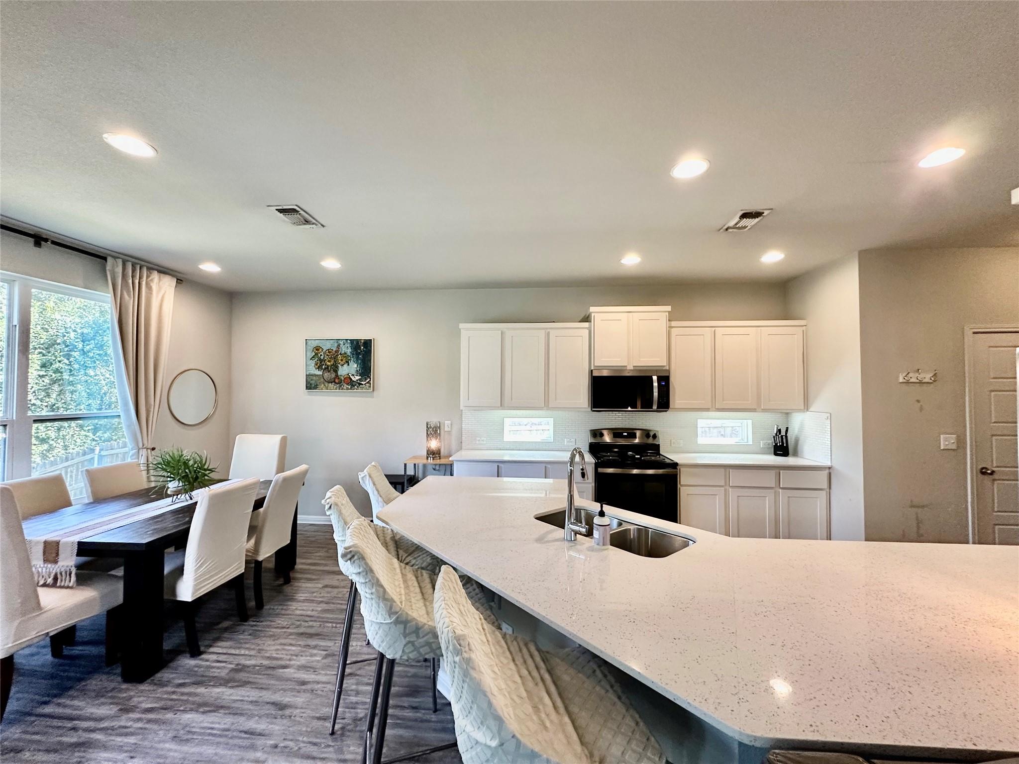 10005 Dalliance LN — photo 4